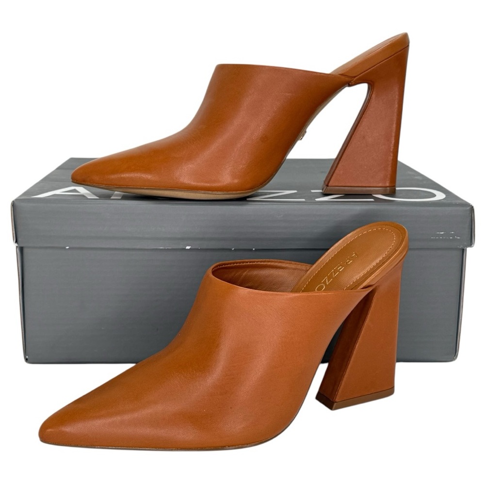 Leather Pointed-Toe Mule Heels in Cognac